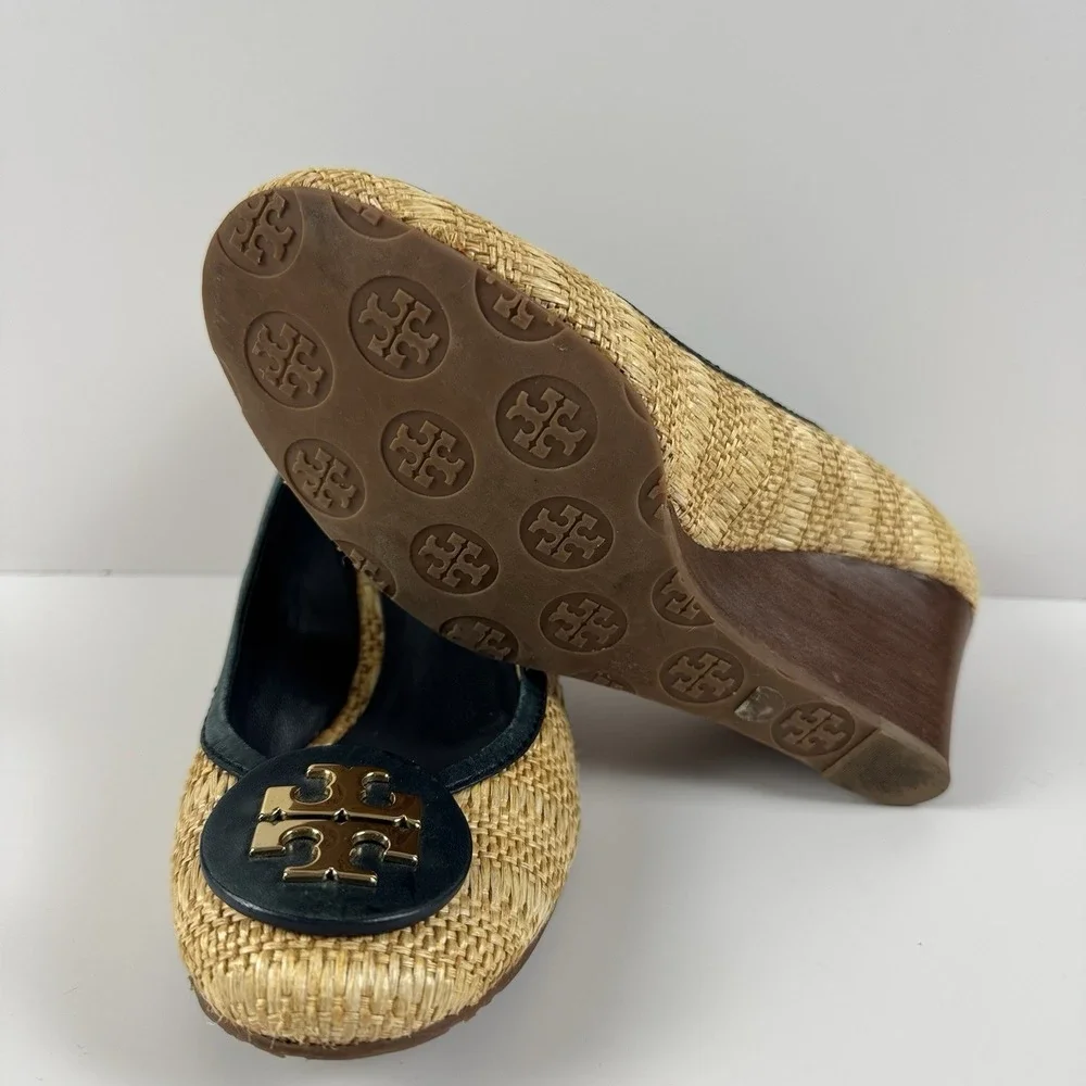 Tory Burch Sally Raffia Wedge Pumps Beige Straw Leather Logo Sz 7